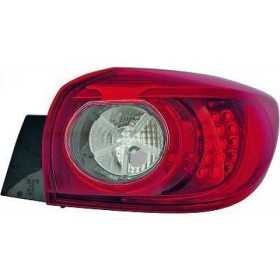 FEU ARRIERE DROIT. MAZDA 3. 13 12.16           AUSSEN.