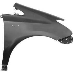 Aile TOYOTA PRIUS +. 11