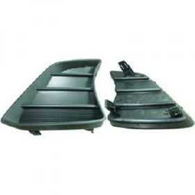 GRILLE DE PARE CHOCS DROITE HILUX. 42309