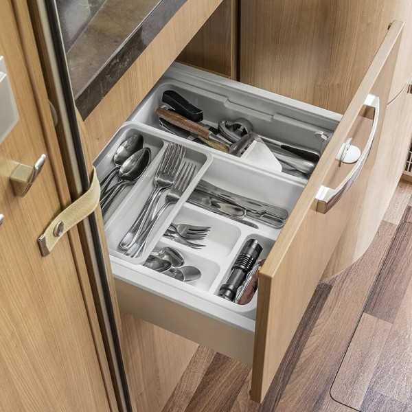 Range-couverts extensible 23