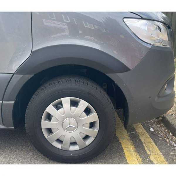 RGM Set extensions de gardeboue sur mesure pour Mercedes Sprinter 2018 empattement court  loung  Noir