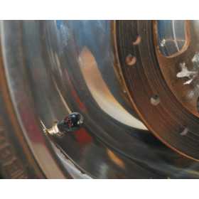 Foliatec AirCaps set de bouchons de valve Skull noir yeux rouges | ...