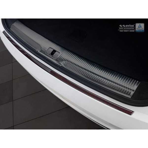 Protecteur de pare-chocs arrière pour Audi Q3 Carbon (noir / rouge)...