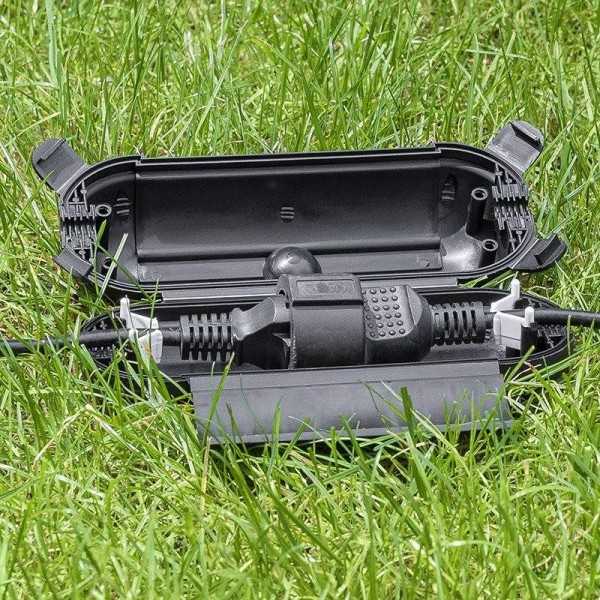 Boîtier de protection étanche pour protéger raccords de prises Schu...
