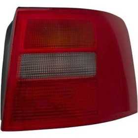 FEU ARRIERE DROIT. A6 AVANT. 97 04            ROT GRAU.