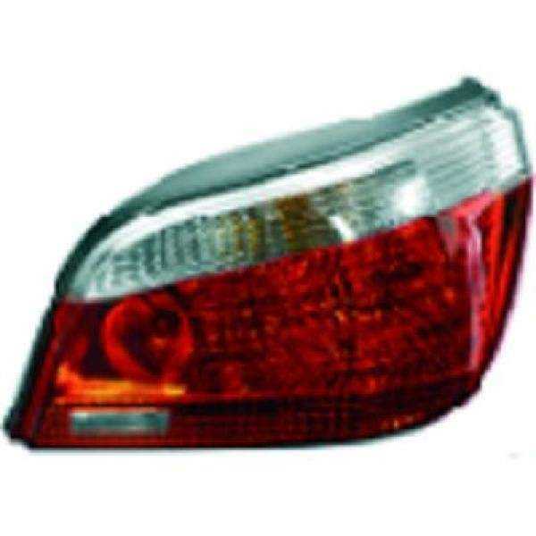 FEU ARRIERE DROIT. BMW E60. 03 07         GLASKLAR/ROT