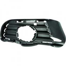 CALANDRE DE PARE CHOCS AVANT DROIT W204. 07 11        FÃœR RUNDE NL.