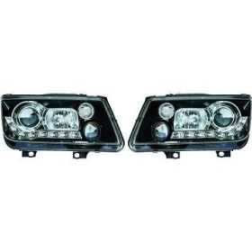 Phares adaptÃ©s a VW Bora 98-05 DRL Optic Black