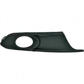 GRILLE DE PARE CHOCS. DROITE JETTA. 11 08.14          SCHWARZ.